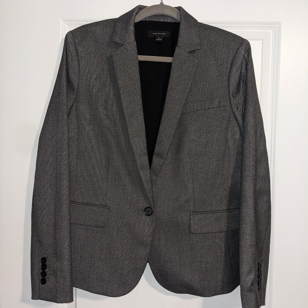 Ann Taylor Grey Suit Jacket, Size 12 (hardly worn, matching skirt available)